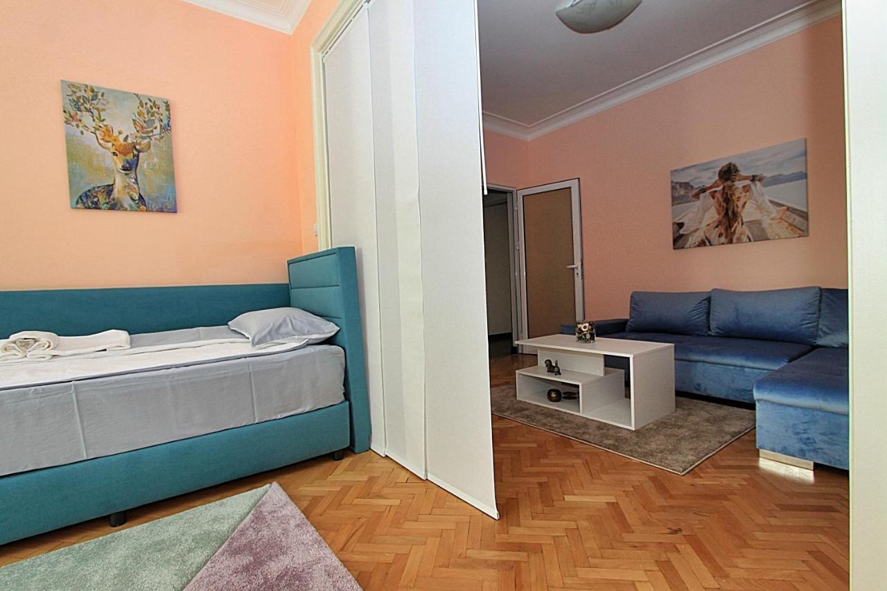 Colorful Apartment Sofia Esterno foto