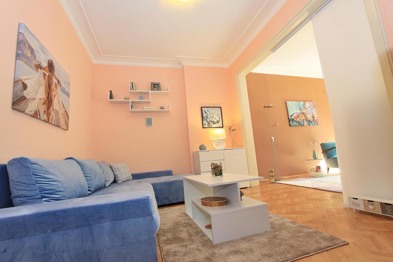 Colorful Apartment Sofia Esterno foto