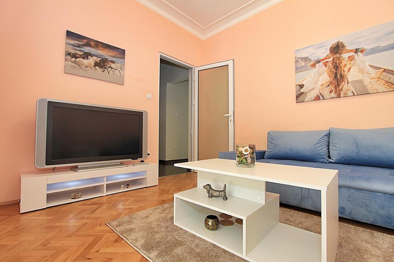 Colorful Apartment Sofia Esterno foto